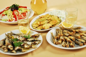 Taste excellent sea food in a Greek island!